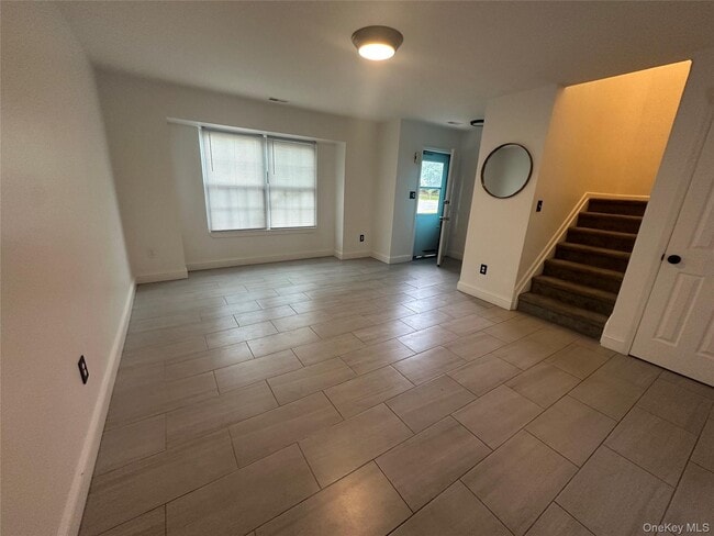 Photo - 256 Quassaick Ave Unidad 29