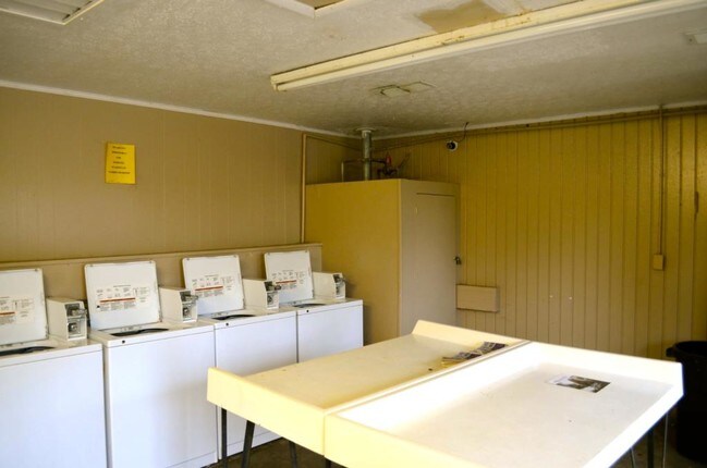 Building Photo - Goldenrod Apartments