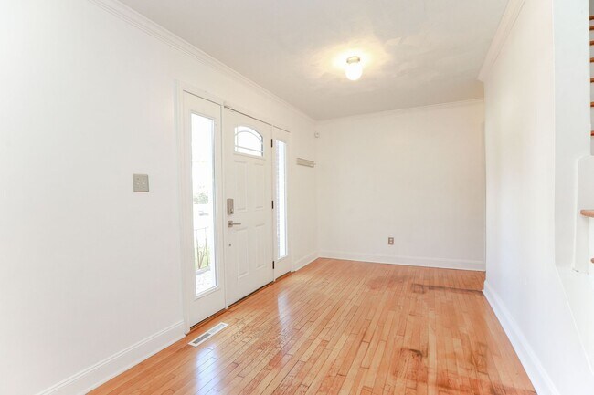 Photo - Elizabeth Lake Estates