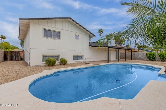 Photo - 4414 S Newberry Rd