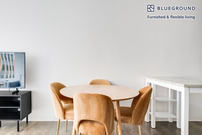 Photo - 2 Leighton St Unidad FL4-ID1247