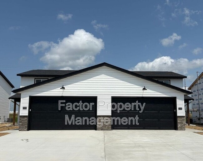 Building Photo - 3208 Scotch Ln