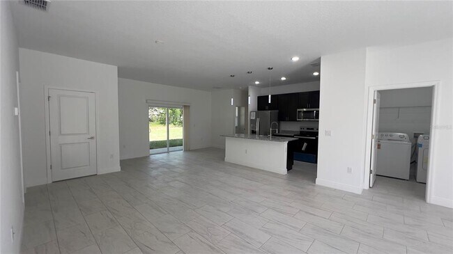 Photo - 5027 SW 165th St Rd