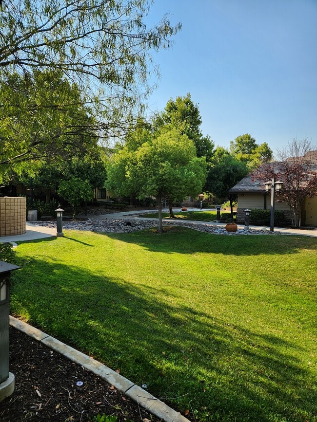 Photo - Vista Del Sol Senior Living 62+