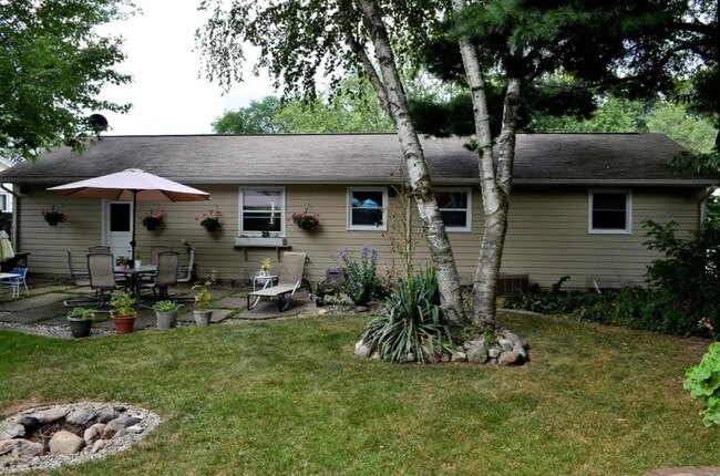 Photo - 2534 Cumberland St