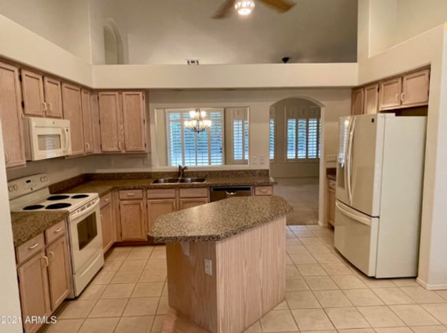 Photo - Scottsdale 3 Bed, 2 Bath Single Story Home PLUS Den