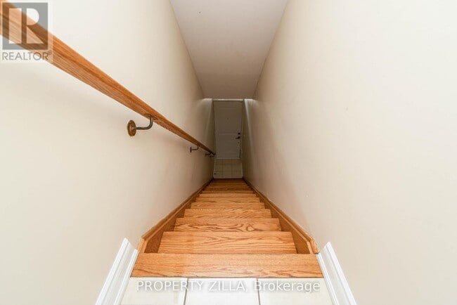 Photo - 9621 Jane St