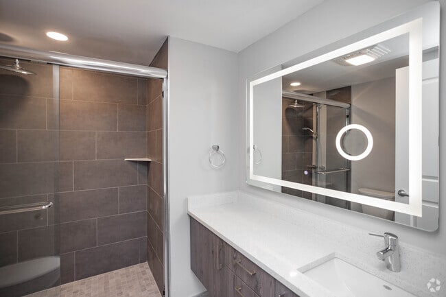 2BR, 2BA - 887SF - Pierce Arrow Lofts