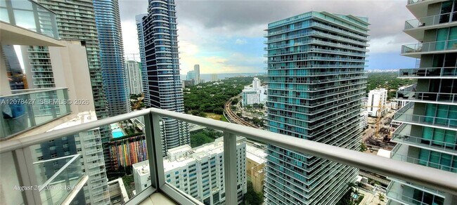 Building Photo - 1100 S Miami Ave Unit 3105