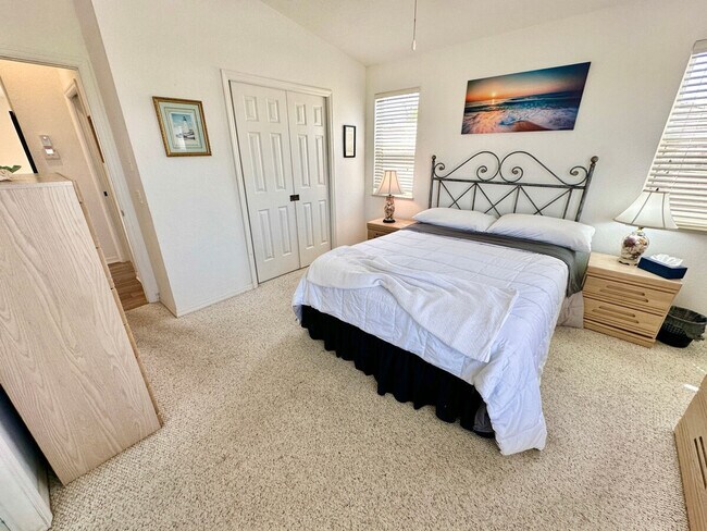 639 Nettles Blvd Unit SI ID1537494P