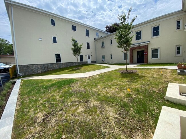 Building Photo - 120 E Central Ave Unit A-1 Rental