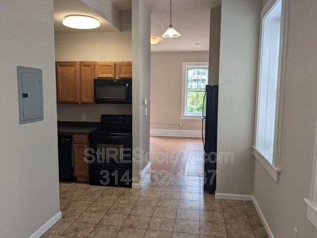Photo - 229 Steins St Unit 1F