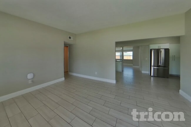 Photo - 124 Upsala Rd