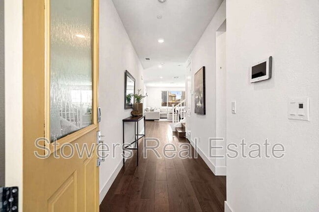 Photo - 2428 Periwinkle Pl