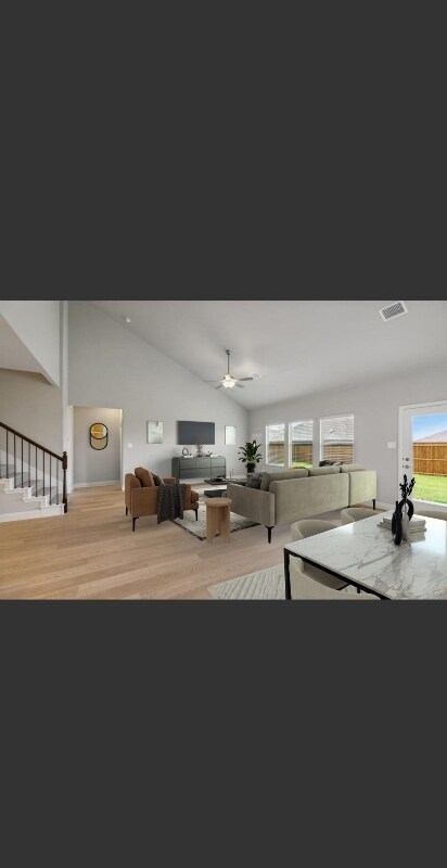 Photo - 811 Martell Rd