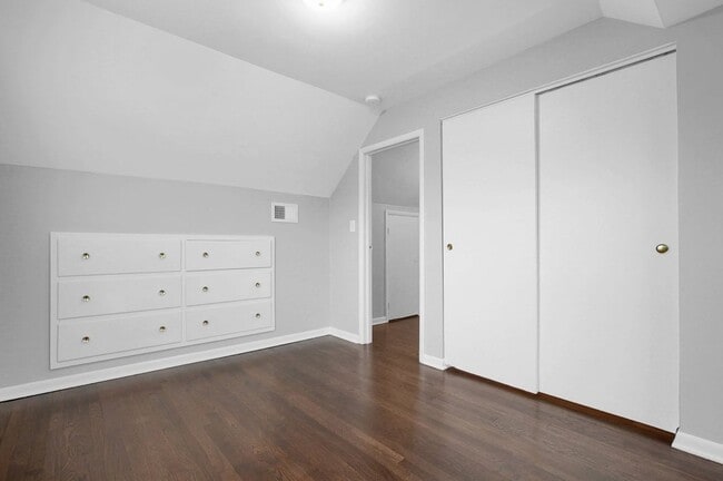 Photo - 2229 Middlehurst Dr