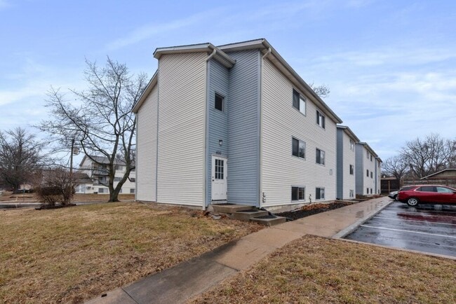 POPLAR PLACE