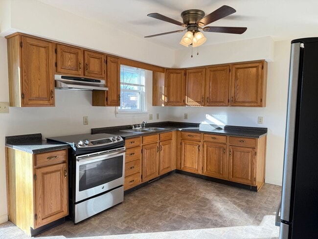 Building Photo - 110-112 Fridy St. Unit 112 Fridy St.