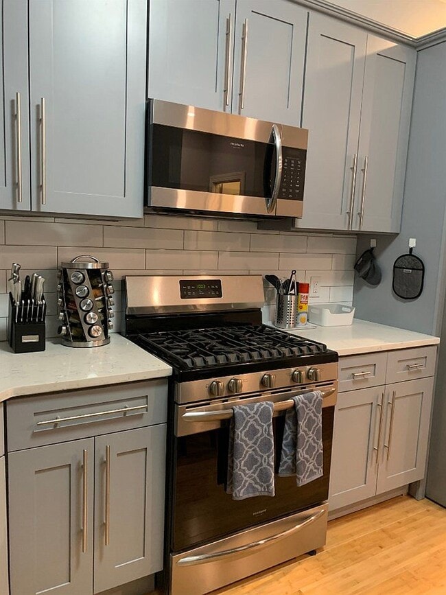 Área de cocina - 195 Grant Ave