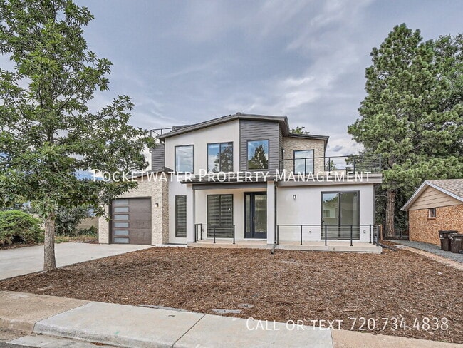 Building Photo - 3595 Darley Ave