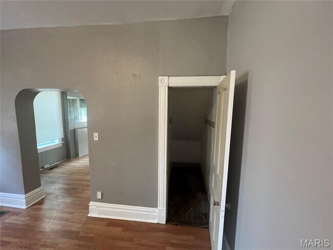 Photo - 3135 Chippewa St Unit 1F