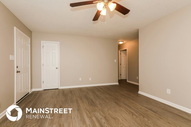 Photo - 515 Meadowview Dr