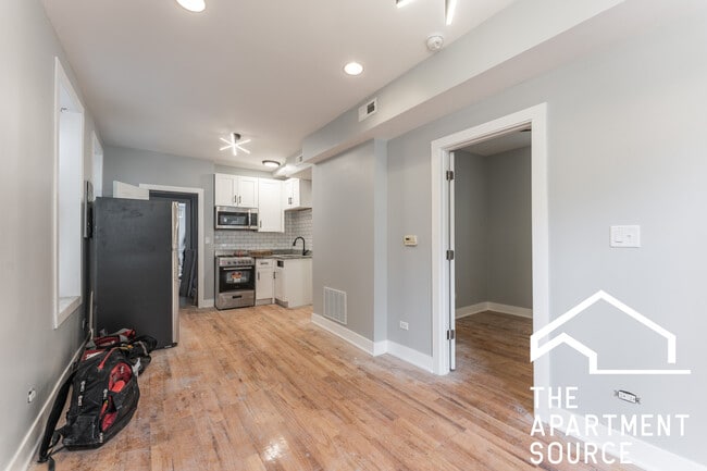 Photo - 1624 W Beach Ave Unit 1G