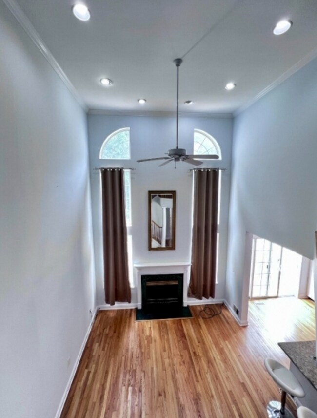 Photo - 128 Constitution Way