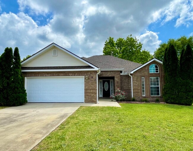 Photo - 105 Ainsley Ct House