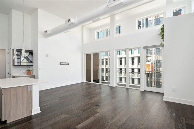 Photo - 775 Juniper St NE Unit 605