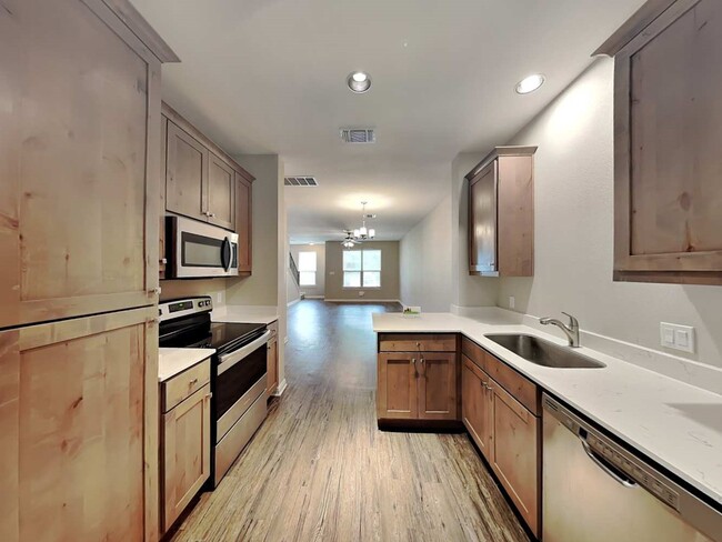 Photo - 179 Holly St Unit 503