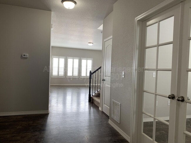 Photo - 8885 Vanderwood Rd