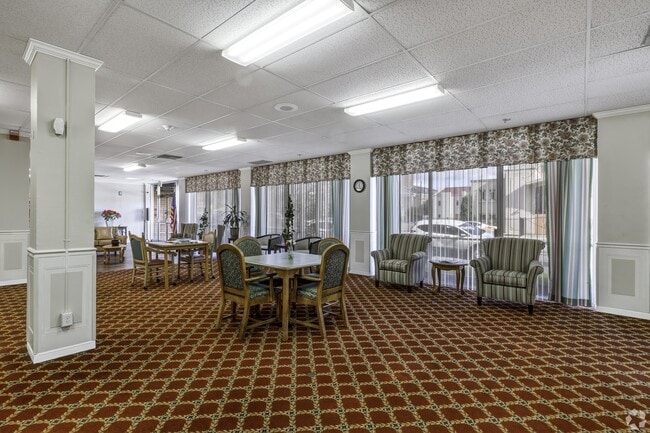 Photo - Madison Tower (55+)