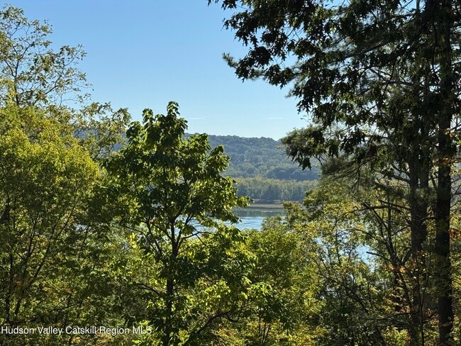 Photo - 399 Hamburg Rd