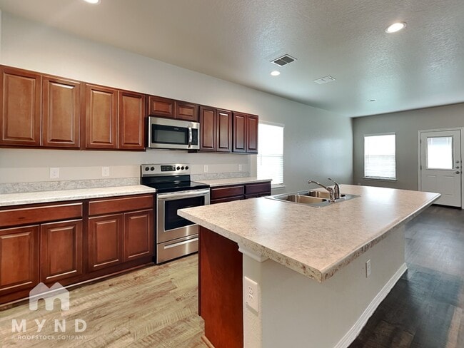 Photo - 211 Stevens Summit