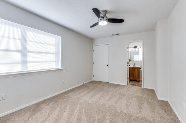 Photo - 1833 Pelican Dr N