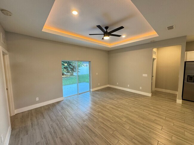 Photo - BEAUTIFUL 4 Bedroom, 2 Bathroom BRAND NEW ...