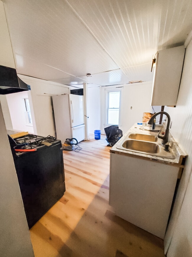 1010 N Granger St Apartments Unit 1008 N Granger Saginaw, MI