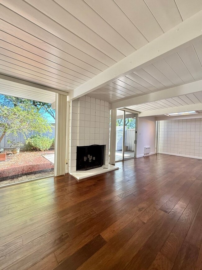 Photo - 1156 Pomeroy Ave