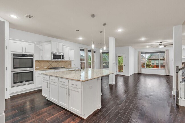 Photo - 904 Purple Moor Pass