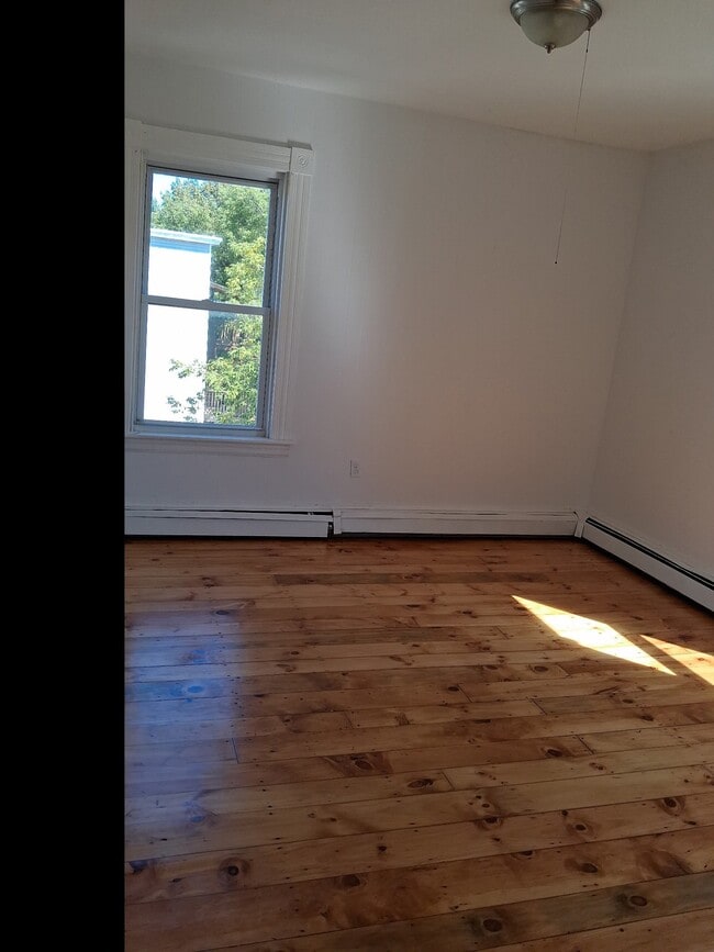 131 Clarendon St Unit 3