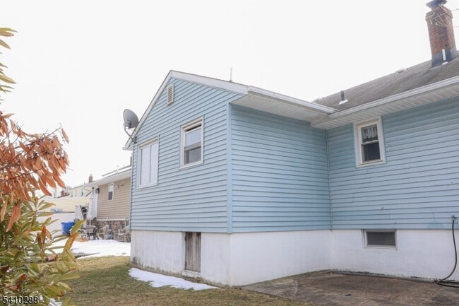 Photo - 118 Hobart Ave