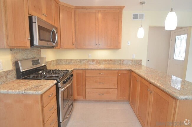Building Photo - 2657 Gobat Ave Rental