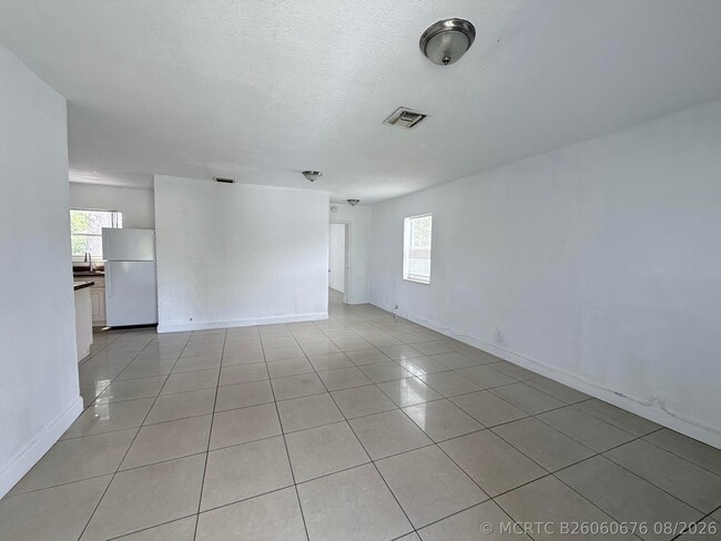 Photo - 16100 NE 10th Ave