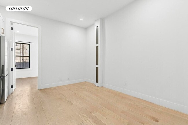 Photo - 204 W 96th St