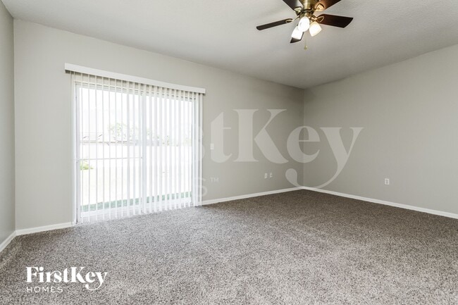 Photo - 651 Cotulla Dr