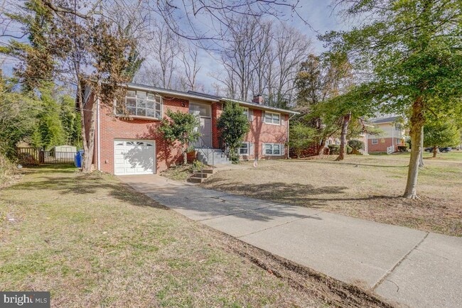 Photo - 6417 Earlham Dr