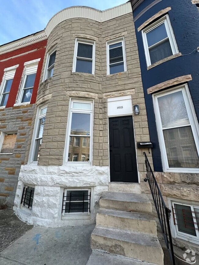 Building Photo - Spacious 3 Bedroom Home In West Baltimore