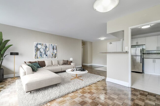 Shallmar Apartments