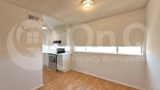 Photo - 2673 E Oakleaf Dr